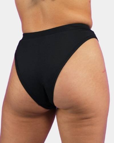 Black Cheeky High-Cut Bottoms: Embrace a sleek and stylish look with these black cheeky bottoms featuring a high-cut design for a flattering silhouette.