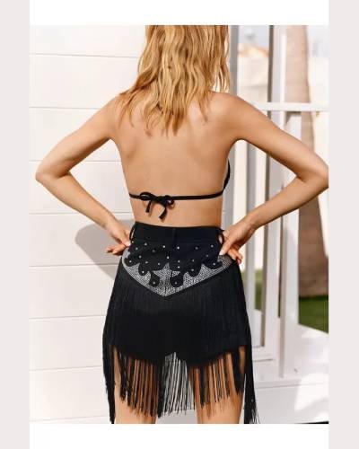 Premium Diamante Embellished Fringe Western Shorts: Elevate your Western-inspired style with these premium shorts featuring diamante embellishments and fringe detailing for a glamorous and trendy look.