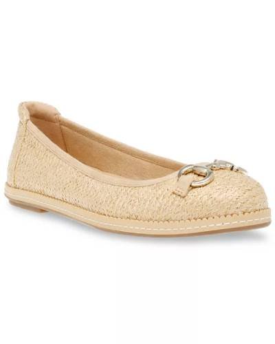 In the ballet of life, the Women's Elysse Round Toe Flats pirouette with a graceful elegance, echoing the soft whispers of comfort beneath every step. These flats are more than shoes; they're poetry in motion, cradling your feet in a dance of serenity and style.