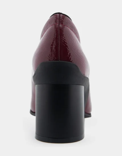 Indulge in the opulent allure of these Women's Mid-Heel Pumps in Burgundy – where each step is a cascade of elegance, resonating with the passionate hues of a timeless love story.