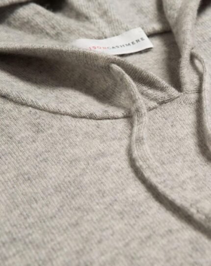 Luxurious women's pure cashmere hoodie sweatshirt, blending comfort and elegance for effortless style and cosiness.