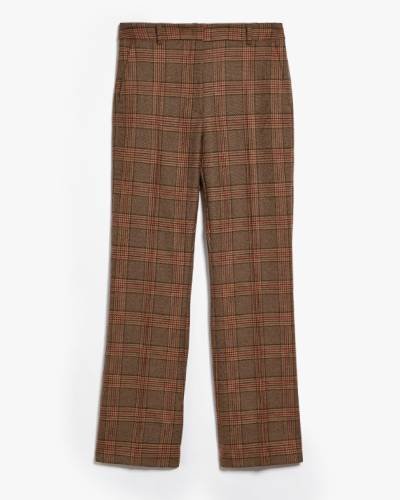 Introduce sophistication to your wardrobe with these Wool Twill Trousers, a timeless and versatile choice. Crafted from high-quality wool twill fabric, these trousers offer a refined and classic option for a polished and stylish look.